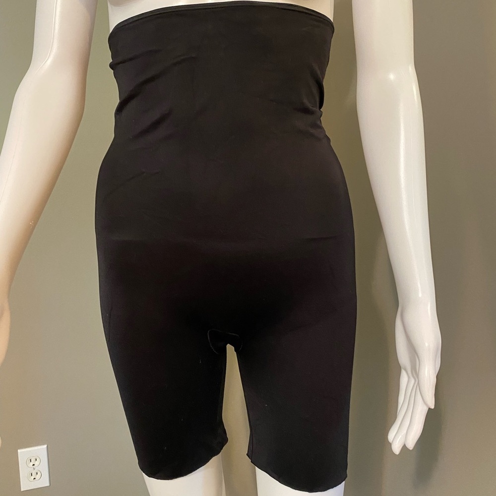 L spanxs shorts